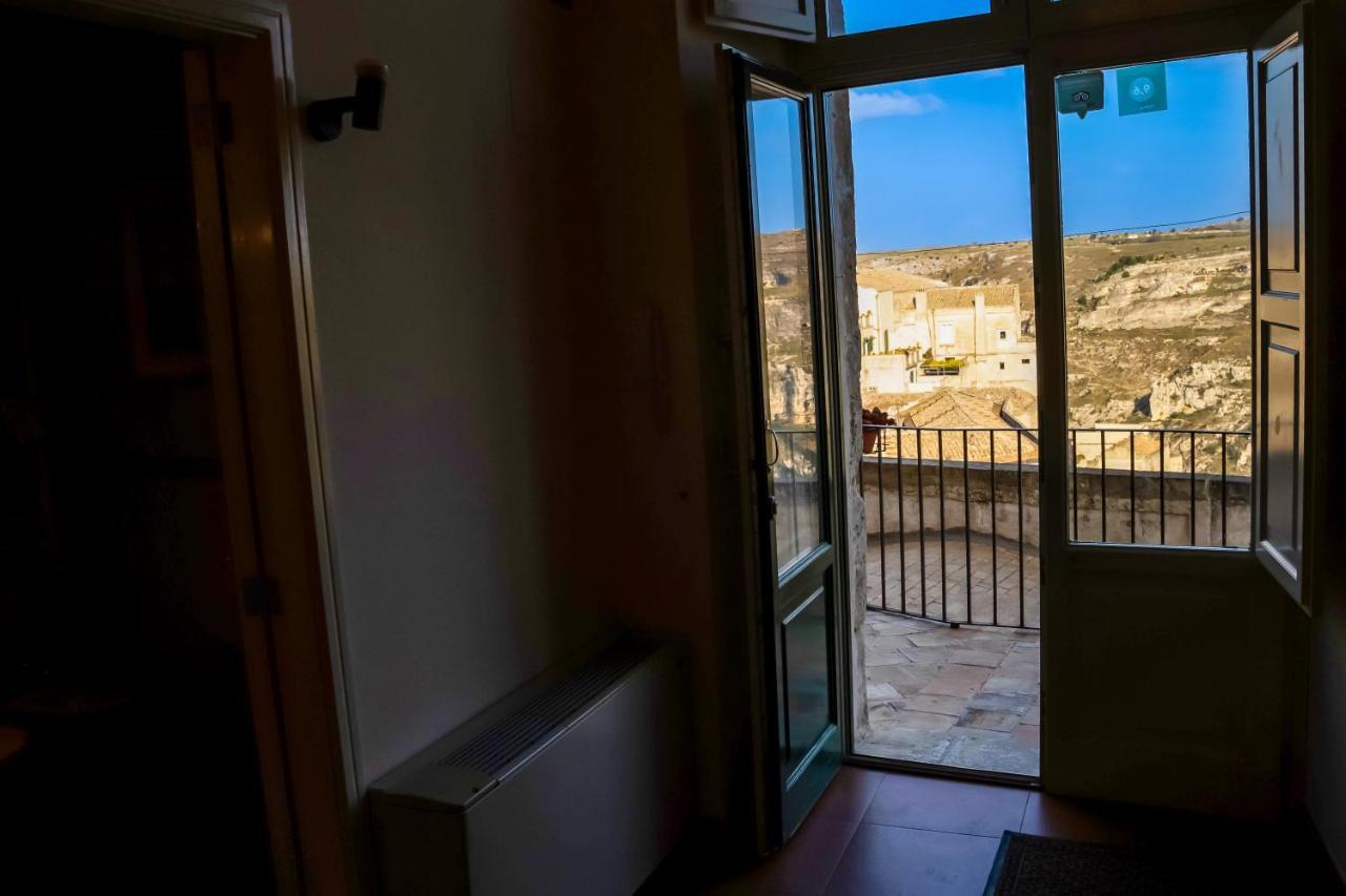 Dimora Santa Barbara Hotel Matera Exterior photo