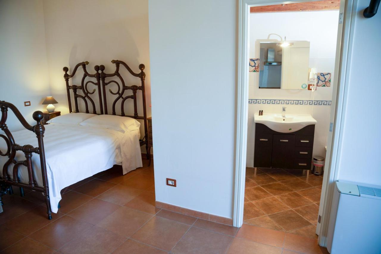 Dimora Santa Barbara Hotel Matera Exterior photo